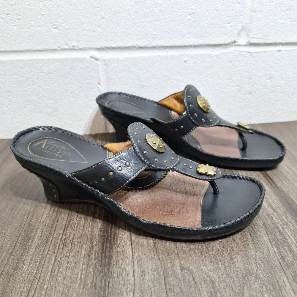 Clarks Artisan Black Leather Wedge Thong Sandals Studded Boho Women's 8M 87260